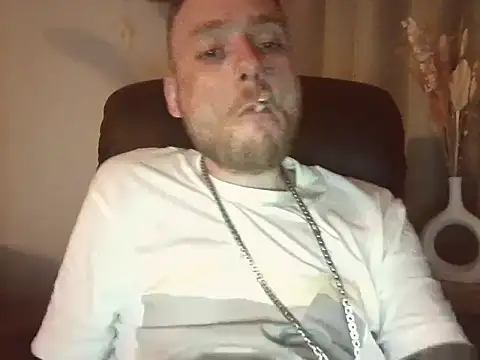 Snapshot of jeffreyNLD chatting on July 2026 11:14:02 PM jeffreyNLD online show from July 2026 11:14:02 PM