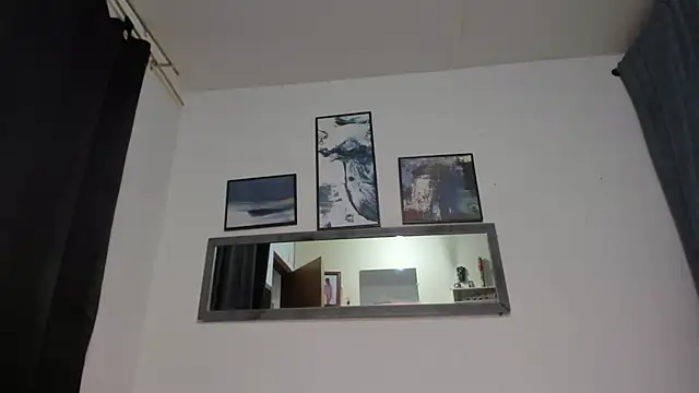 Snapshot of Crazy_addixtion chatting on January 2026 03:05:02 PM Crazy addixtion online show from January 2026 03:05:02 PM