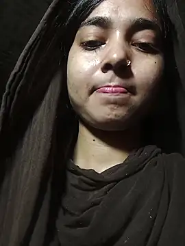 Snapshot of Simran_143 chatting on July 2026 05:05:01 PM Simran 143 online show from July 2026 05:05:01 PM