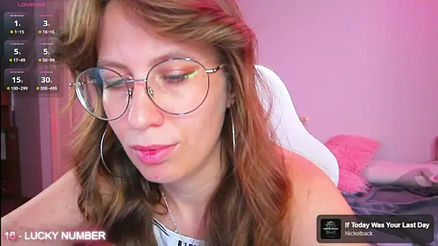 Snapshot of ms_allison__ chatting on July 2026 02:13:01 PM ms allison online show from July 2026 02:13:01 PM