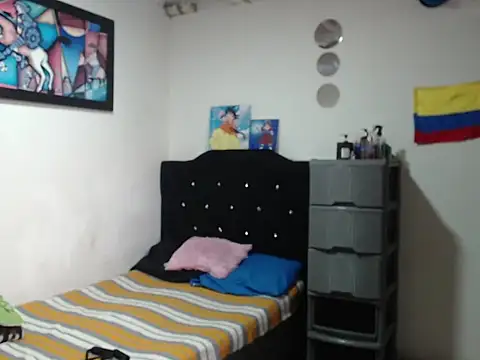 Stiiveen777 online show from July 2026 09:44:01 PM