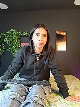 Kitty Milan online show from June 2026 03:16:01 PM