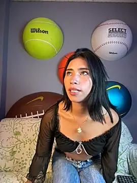 Kitty Milan online show from July 2026 01:37:01 PM