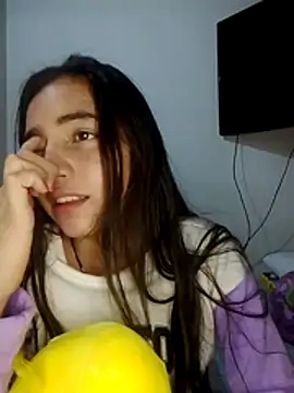 Julia valentina online show from July 2026 03:31:02 AM