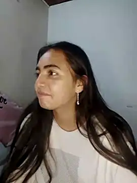 Julia valentina online show from July 2026 04:21:01 AM