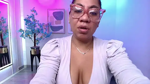Silvana lane online show from July 2026 07:44:01 PM