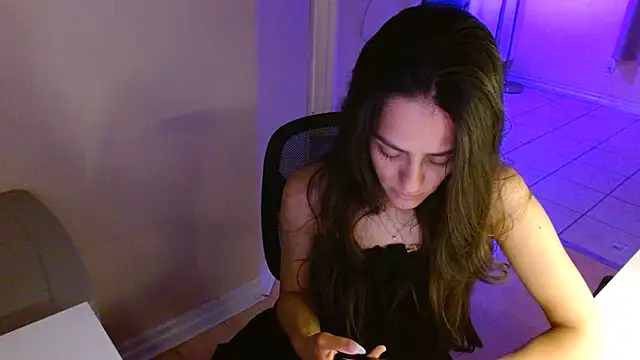 VeronicaBabygirll online show from June 2026 04:46:01 AM