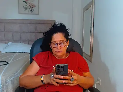 juanitaaxoox online show from July 2026 02:13:02 PM