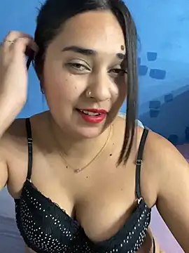 Snapshot of zara344 chatting on July 2026 05:49:02 AM zara344 online show from July 2026 05:49:02 AM