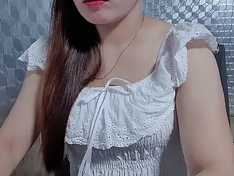 Miuu99 online show from July 2026 11:40:01 AM