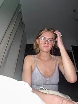 Snapshot of TaliaWhiteX chatting on June 2026 10:32:02 PM TaliaWhiteX online show from June 2026 10:32:02 PM