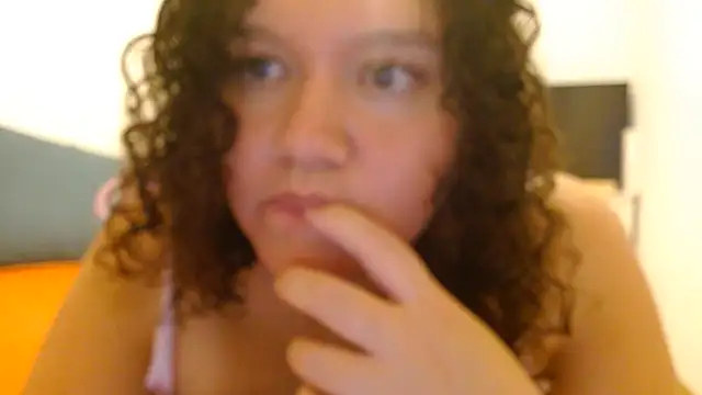 Snapshot of HeidiSanabria chatting on July 2026 12:03:01 AM HeidiSanabria online show from July 2026 12:03:01 AM
