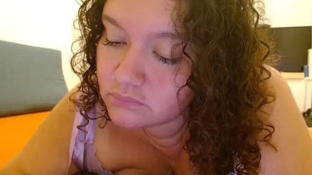 Snapshot of HeidiSanabria chatting on July 2026 12:30:02 AM HeidiSanabria online show from July 2026 12:30:02 AM