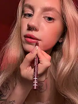 blondiedoll online show from July 2026 08:13:01 PM