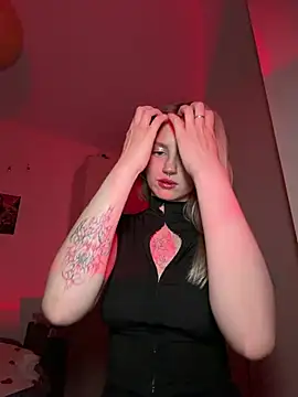 blondiedoll online show from July 2026 09:19:02 PM