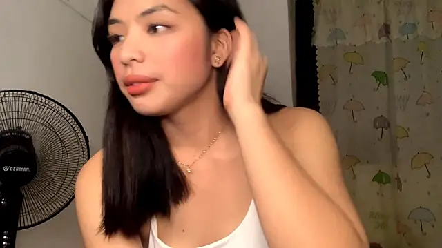 Snapshot of Hazelanne chatting on July 2026 01:52:01 PM Hazelanne online show from July 2026 01:52:01 PM