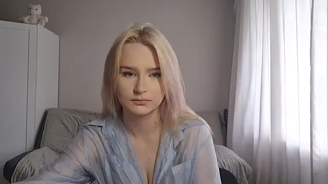 BloomMoon online show from July 2026 12:51:02 PM