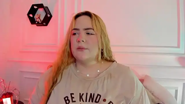 Sophiarossee1 online show from June 2026 11:26:02 AM