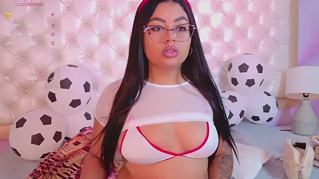 HANNAROSEE online show from July 2026 01:17:01 PM