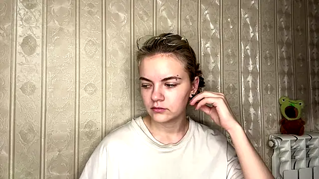 KimWarner online show from July 2026 07:27:02 AM