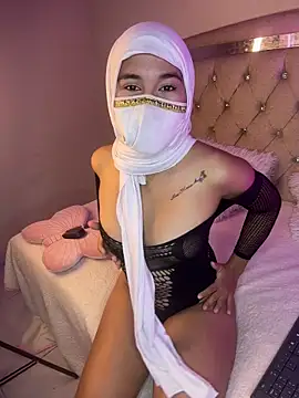 Pinkie Amour online show from July 2026 02:39:01 AM