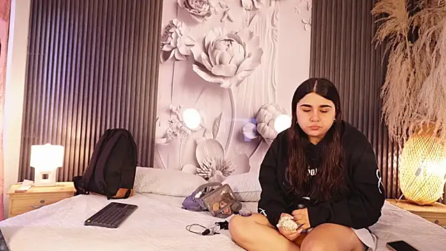 Snapshot of GabbyAndDominic chatting on July 2026 12:44:01 PM GabbyAndDominic online show from July 2026 12:44:01 PM