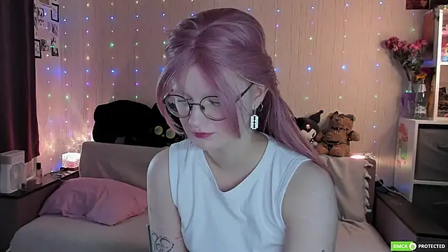 JulietFowler online show from July 2026 04:39:02 AM