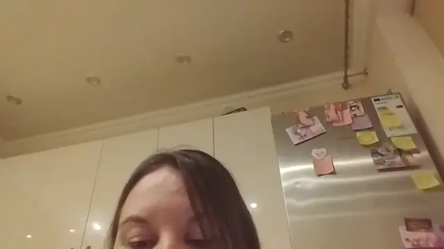 Lauralison online show from July 2026 07:51:01 PM