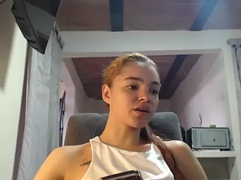 Snapshot of estrella-cutte chatting on July 2026 08:11:02 PM estrella-cutte online show from July 2026 08:11:02 PM