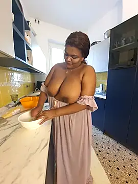 MorenaVanilla online show from August 2026 02:37:01 PM