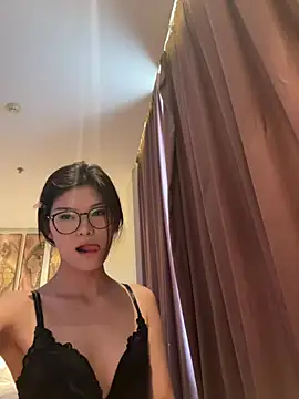 yanzi520 online show from July 2026 06:19:02 AM
