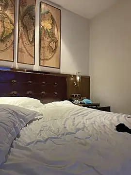 yanzi520 online show from July 2026 06:47:02 AM
