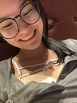 yanzi520 online show from July 2026 07:23:02 AM