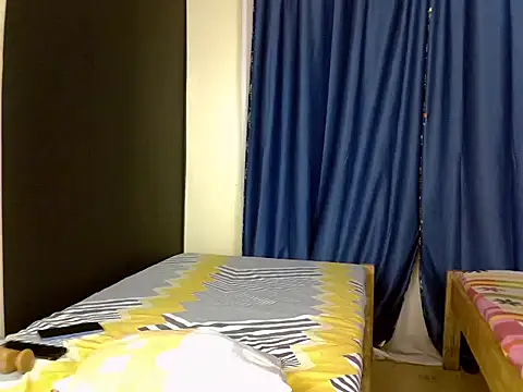 Petitesin online show from July 2026 08:48:01 PM