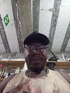 amantecarioca23cm online show from July 2026 11:22:01 PM