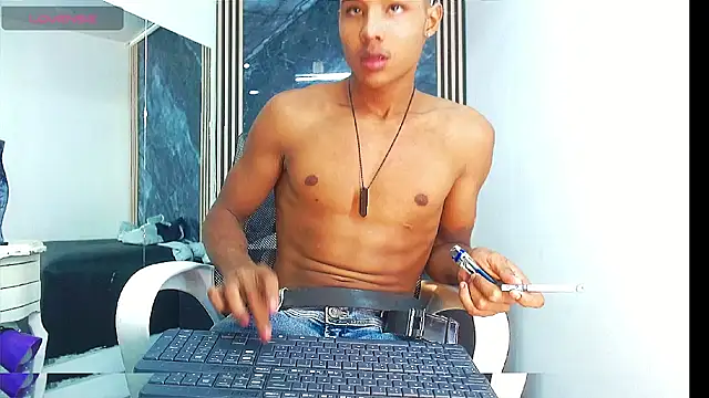 RafaelVander online show from July 2026 02:47:01 AM