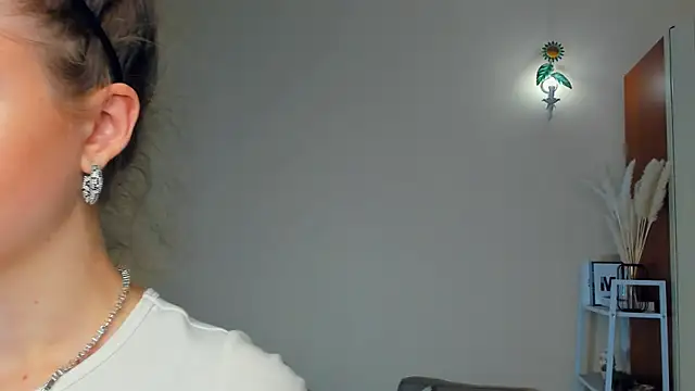 HermilaJaco online show from July 2026 10:43:01 AM
