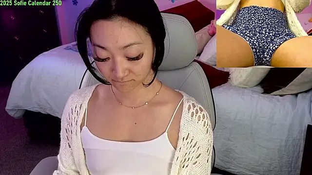 Snapshot of MySweetSofie chatting on January 2025 08:02:02 PM MySweetSofie online show from January 2025 08:02:02 PM