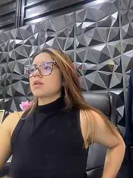 Xani ds online show from July 2026 07:09:01 PM
