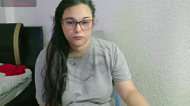 Zoe 2716 online show from August 2026 10:56:01 PM