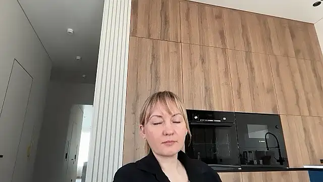 Dorielle online show from June 2026 12:22:01 PM