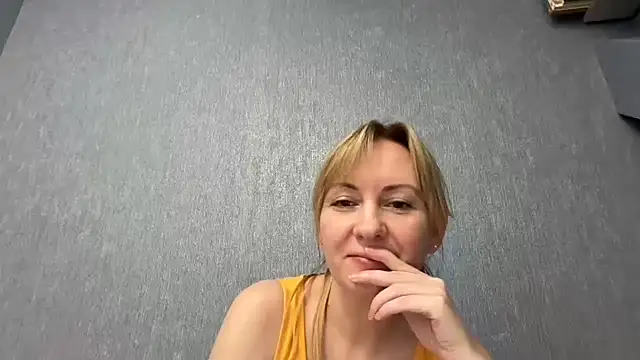 Dorielle online show from July 2026 06:54:01 PM