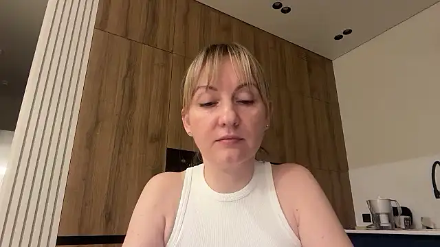 Dorielle online show from July 2026 04:56:01 PM