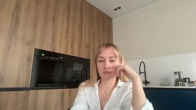 Dorielle online show from July 2026 01:53:02 PM