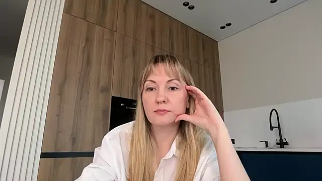 Dorielle online show from July 2026 02:02:02 PM