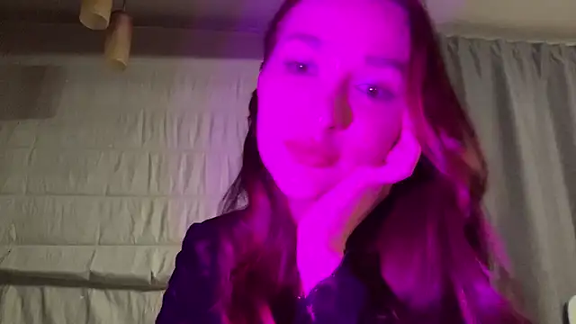 Nolenne online show from June 2026 08:26:02 PM