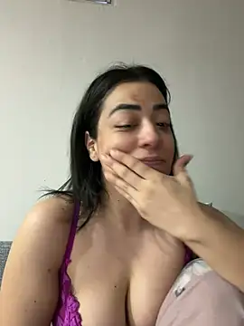 Tunoviafavorita online show from June 2026 01:50:02 AM