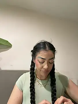 Tunoviafavorita online show from July 2026 04:38:02 AM