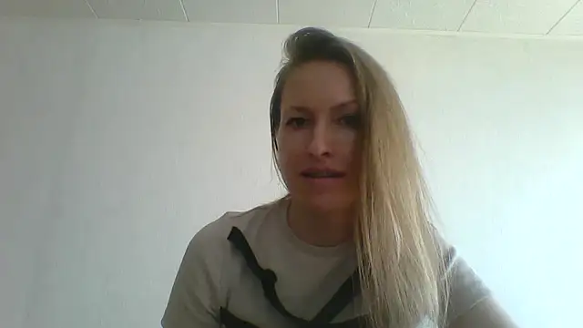 Snapshot of Nimetta chatting on July 2026 10:52:02 AM Nimetta online show from July 2026 10:52:02 AM