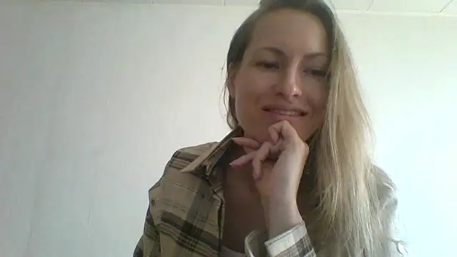Snapshot of Nimetta chatting on July 2026 11:36:02 AM Nimetta online show from July 2026 11:36:02 AM